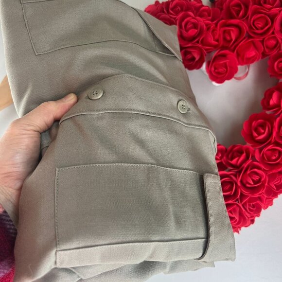 Bungalow Men's Cargo Safari Collar Buttons Down Shirt X-Large in Dark Sand - Picture 11 of 11